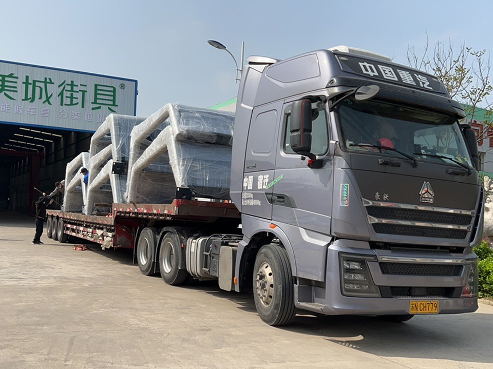 公交站臺(tái)發(fā)貨案例 公交站臺(tái)發(fā)貨案例